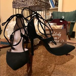 Christian Siriano Black Lace Up Pointed Pump